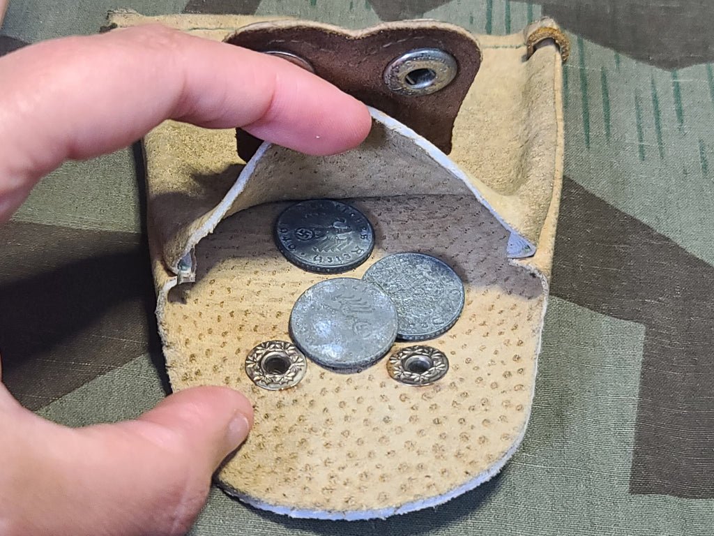 Lederhosen Novelty Change Purse with Coins Ostseebad Kühlungsborn — image 12