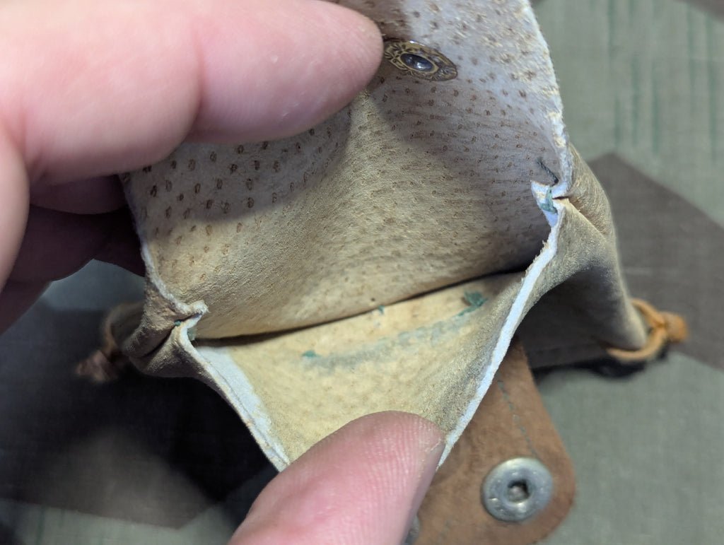 Lederhosen Novelty Change Purse with Coins Ostseebad Kühlungsborn — image 13