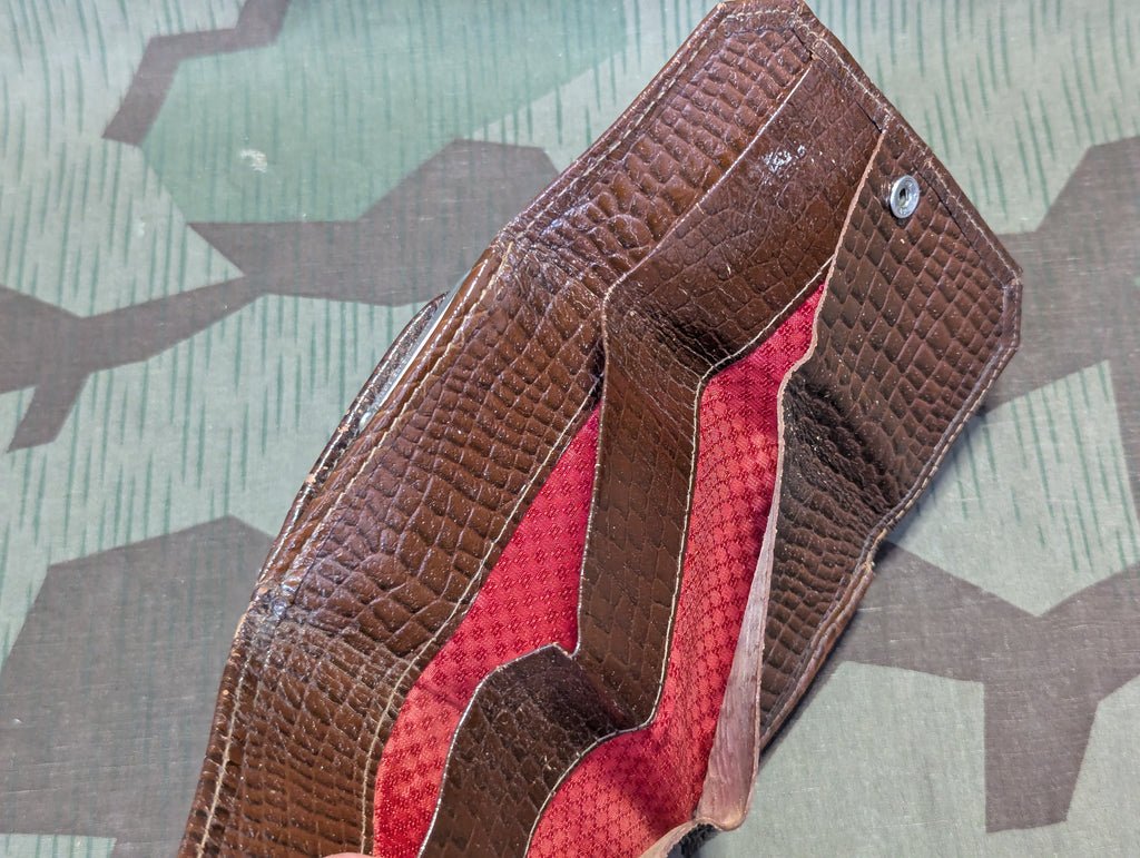 German Leather Wallet With Large Attached Coin Purse — image 5