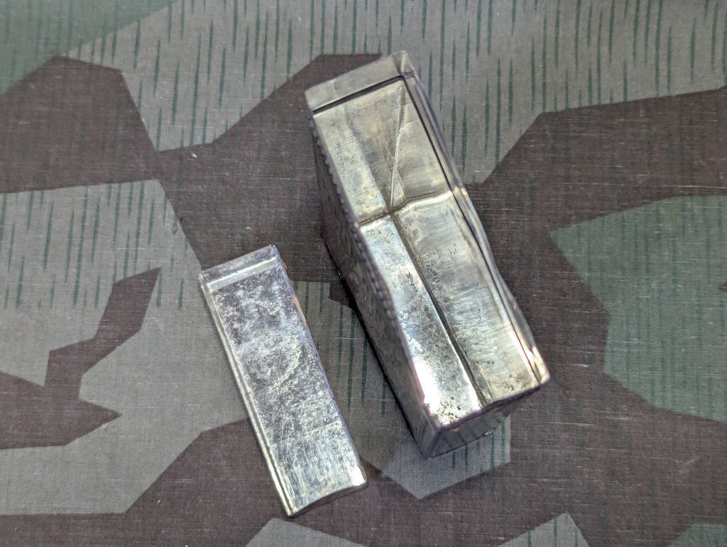 French Medicated Plaster Tin Empty — image 7