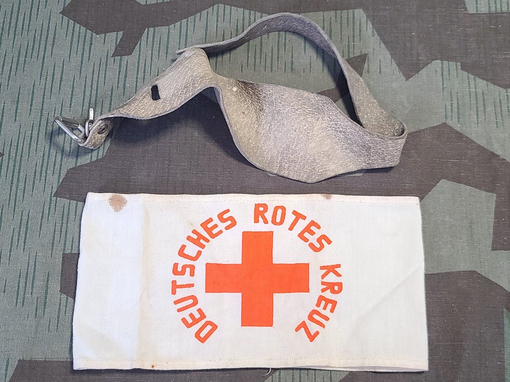 Verbandkasten with Contents — image 9