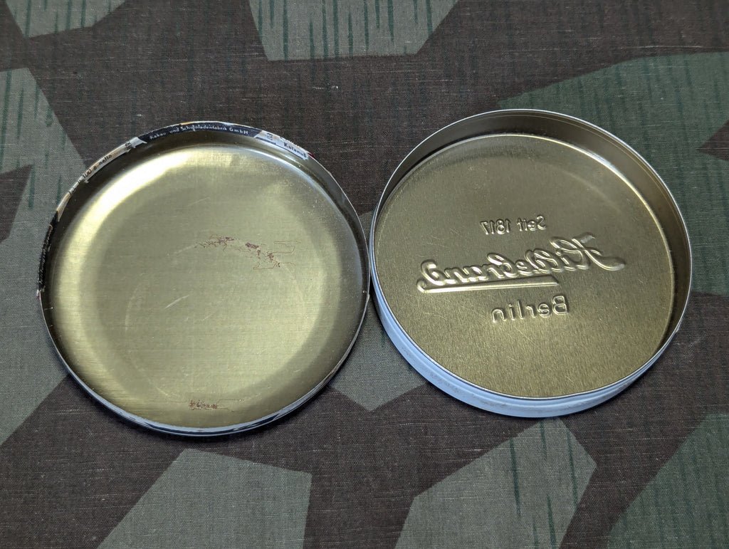 Scho-ka-kola Tin Post War — image 4