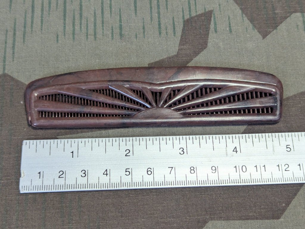 German Comb with Cover — image 2