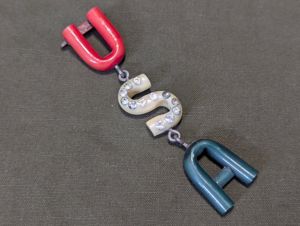 USA Dangling Letter Pin