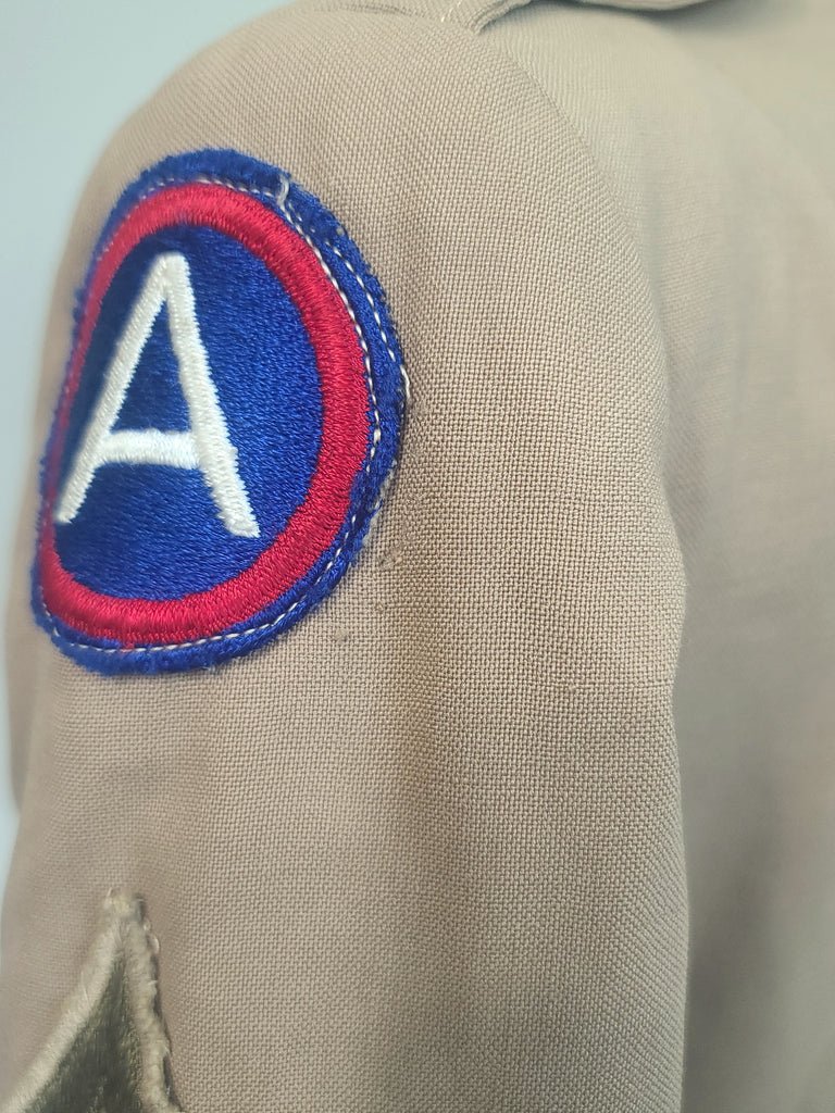 Khaki WAC Uniform: Jacket & Skirt & Medals(B-36' W-24' H-34') — image 14