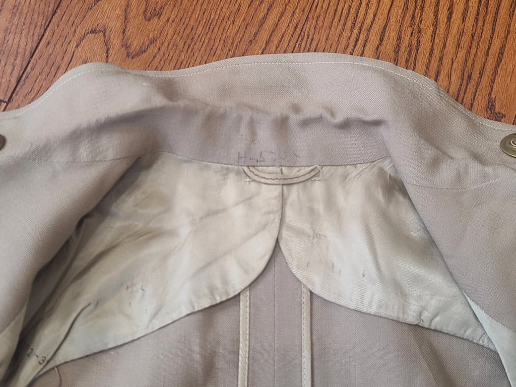 Khaki WAC Uniform: Jacket & Skirt & Medals(B-36' W-24' H-34') — image 26