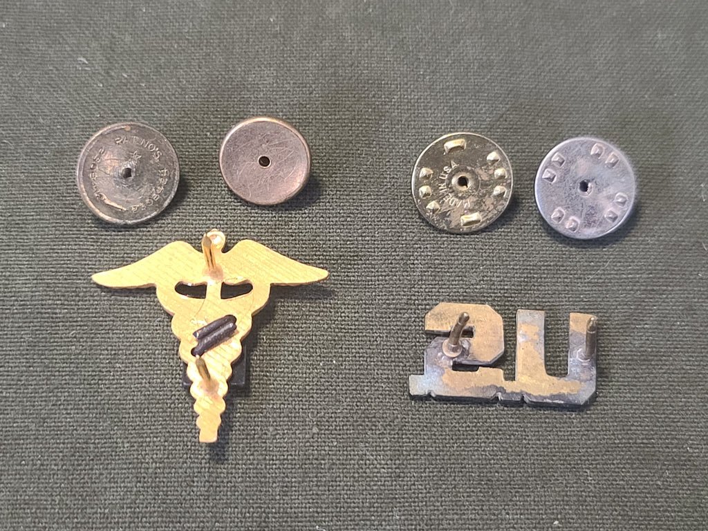 Army Nurse and U.S. Insignia Pins in Box — image 4