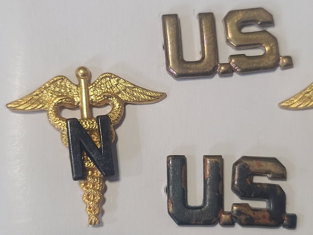 Army Nurse and U.S. Insignia Pins in Box — image 6