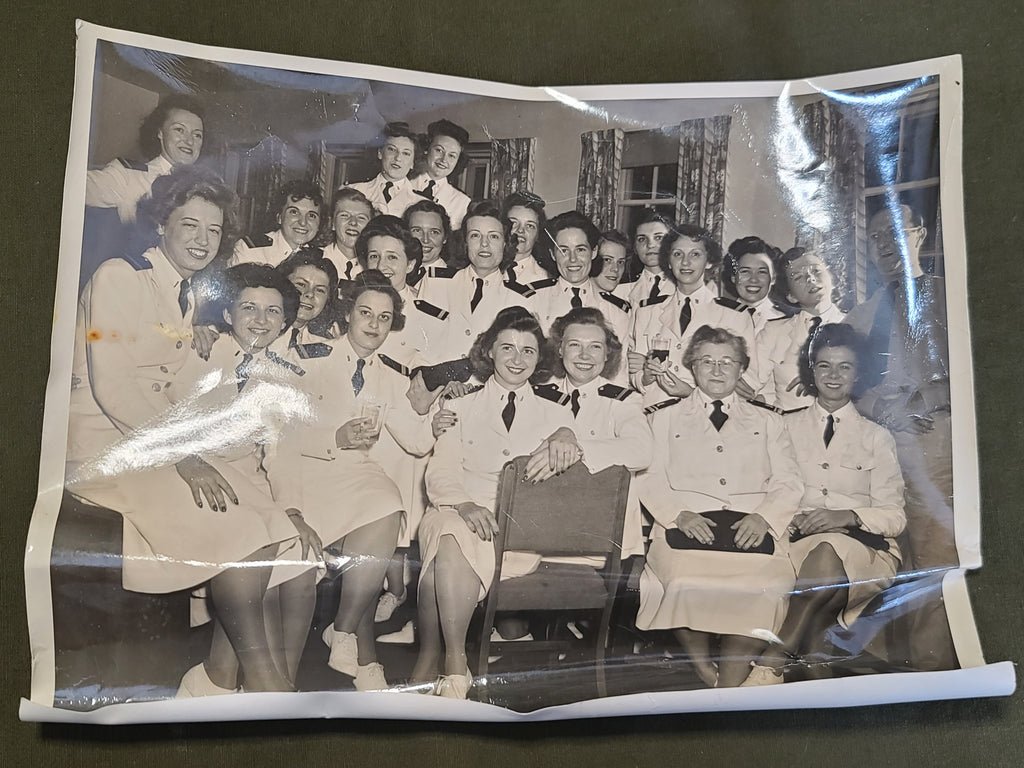 Two Large Navy Nurse Photos 1944 — image 2