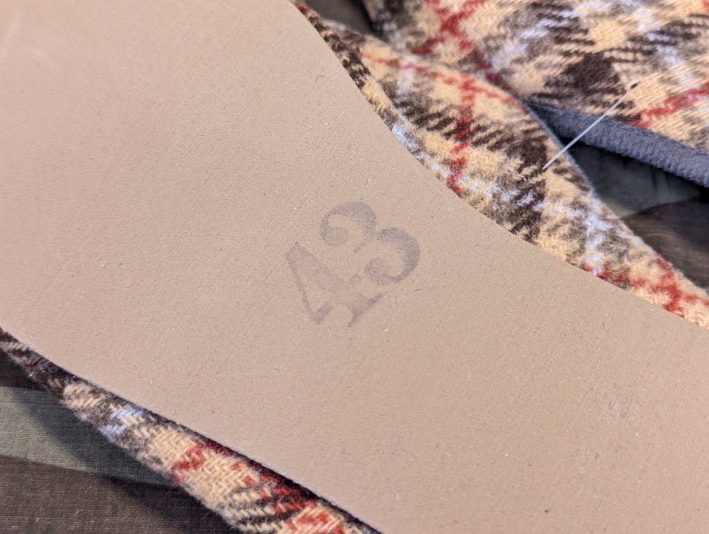 Classic Hauspantoffeln German House Shoes - Slippers NEW — image 4