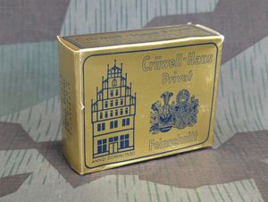 Post War Crüwell Haus Feinschnitt Tobacco Package Empty
