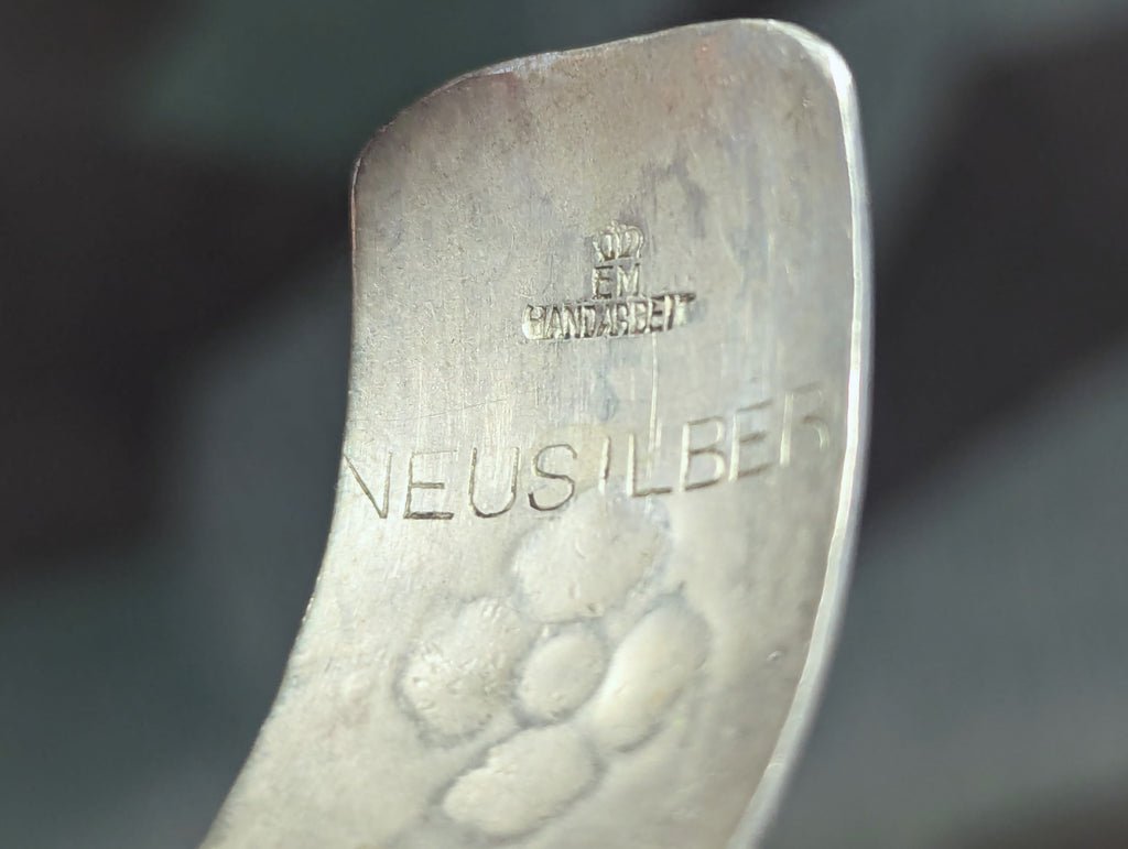 EM Handarbeit Neusilber Cuff Bracelet — image 3