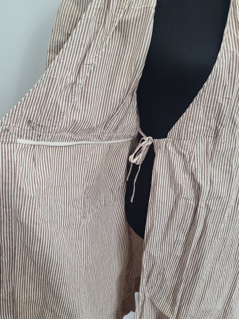 ANC Seersucker Hospital Dress and Hat(B-36' W-26.5' H-36') — image 19