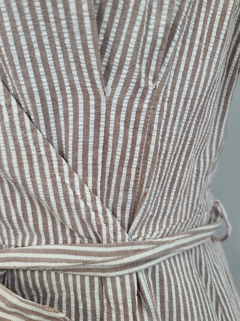 ANC Seersucker Hospital Dress and Hat(B-36' W-26.5' H-36') — image 8