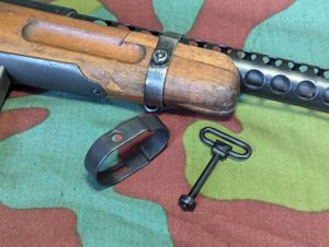 Beretta 38A, Stud /Sling Loop Assembly
