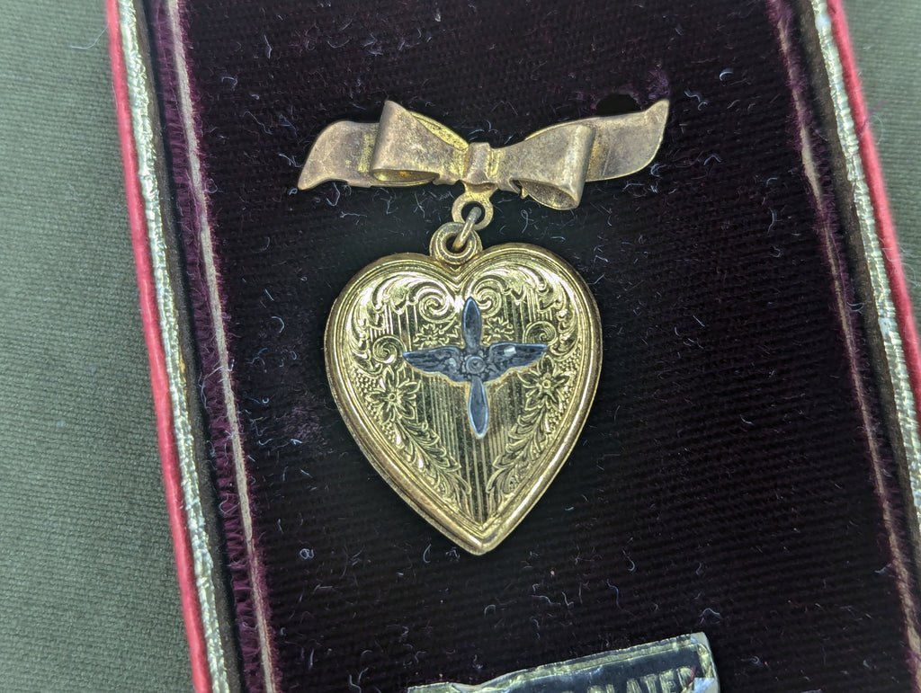 Army Air Corps Locket Pin in Box — image 2