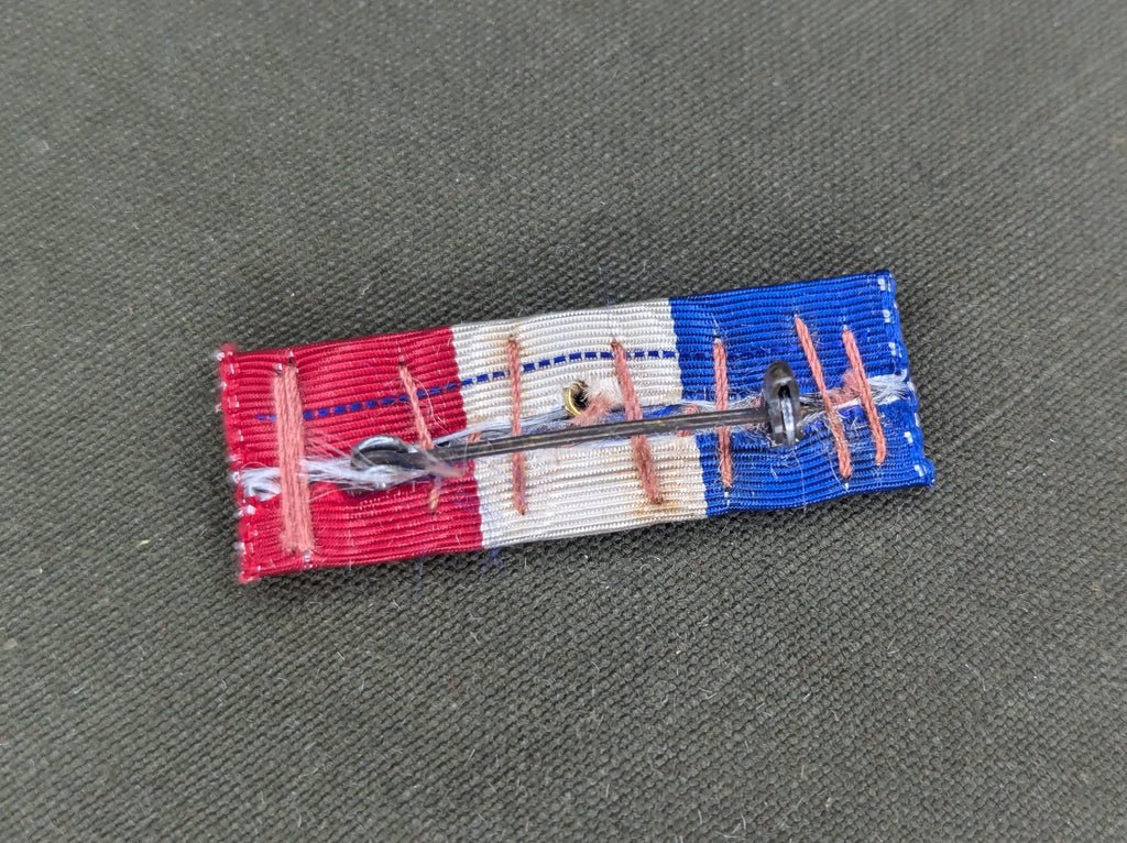 Army Air Corps Sweetheart Ribbon Bar Pin in Box — image 4