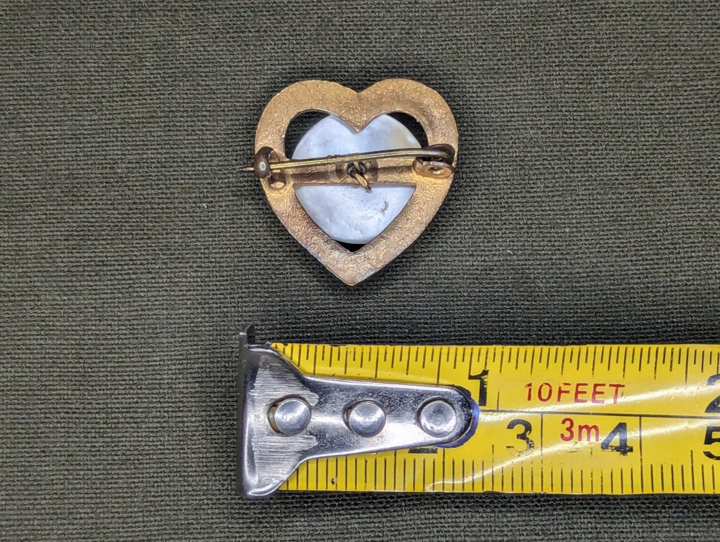 Small US Eagle Heart Sweetheart Pin — image 2