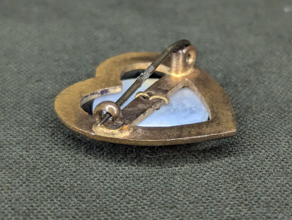 Small US Eagle Heart Sweetheart Pin — image 3