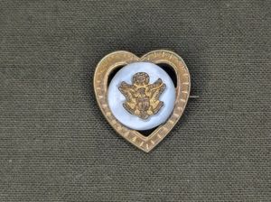 Small US Eagle Heart Sweetheart Pin