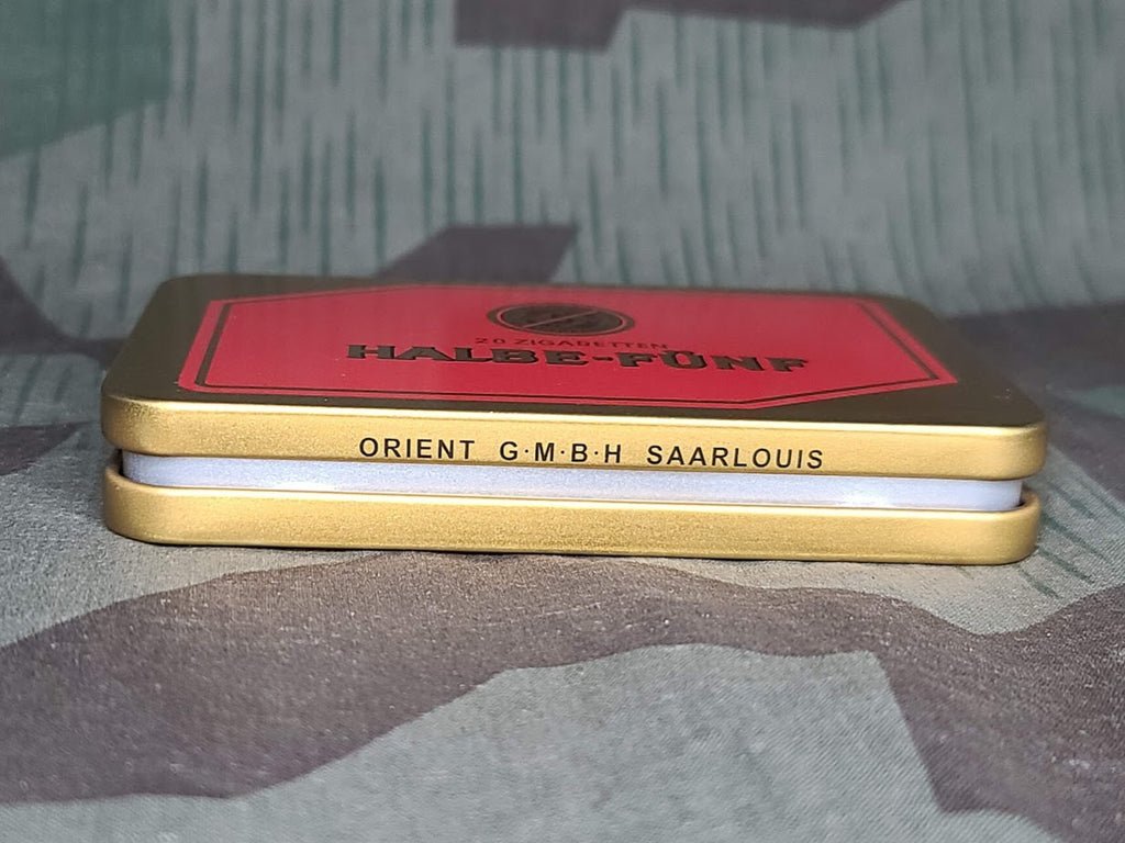 Repro Halbe Fünf Cigarette Tin — image 3