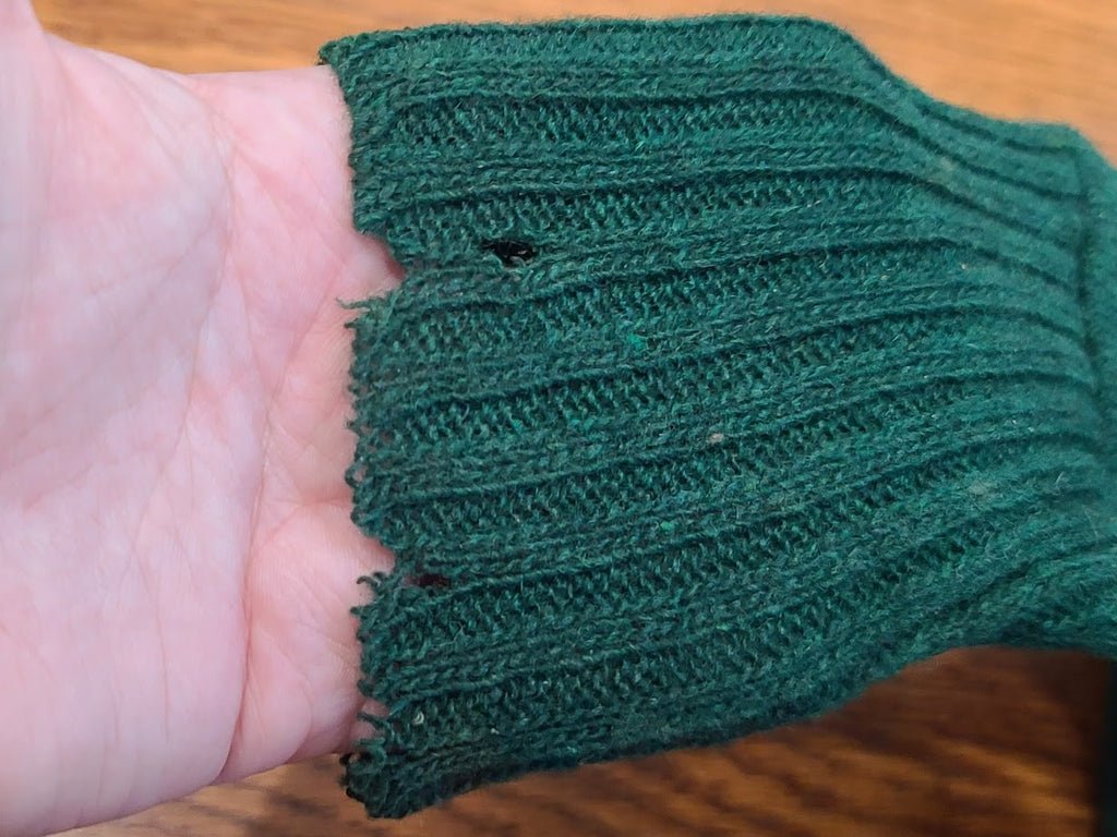 Green Wool Sweater Size 48 (AS-IS)(43'-45' Chest) — image 25