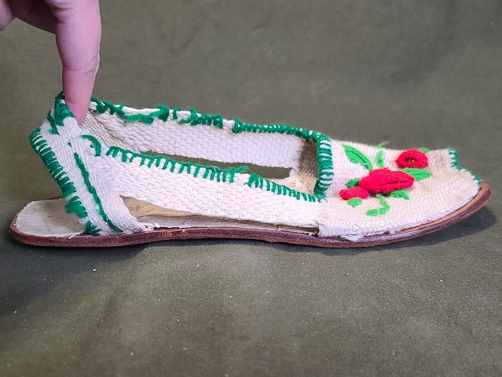 Manufacturas Cabrera Peep Toe Knit Sandals Venezuela — image 14