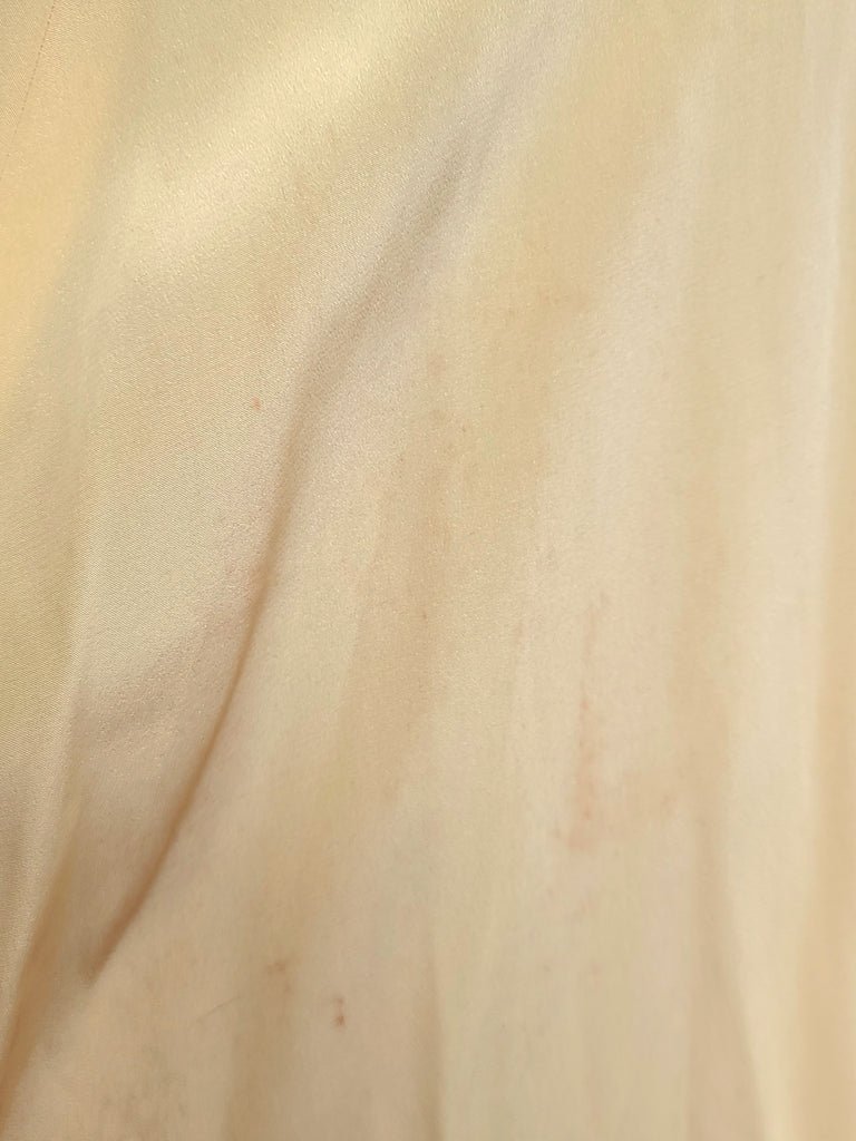 Yellow Dress with Cute Accents AS-IS(B-40' W-26' H-40') — image 15