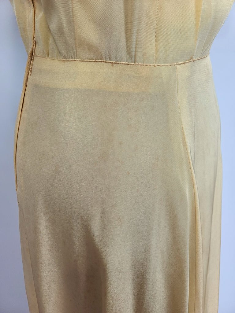 Yellow Dress with Cute Accents AS-IS(B-40' W-26' H-40') — image 18