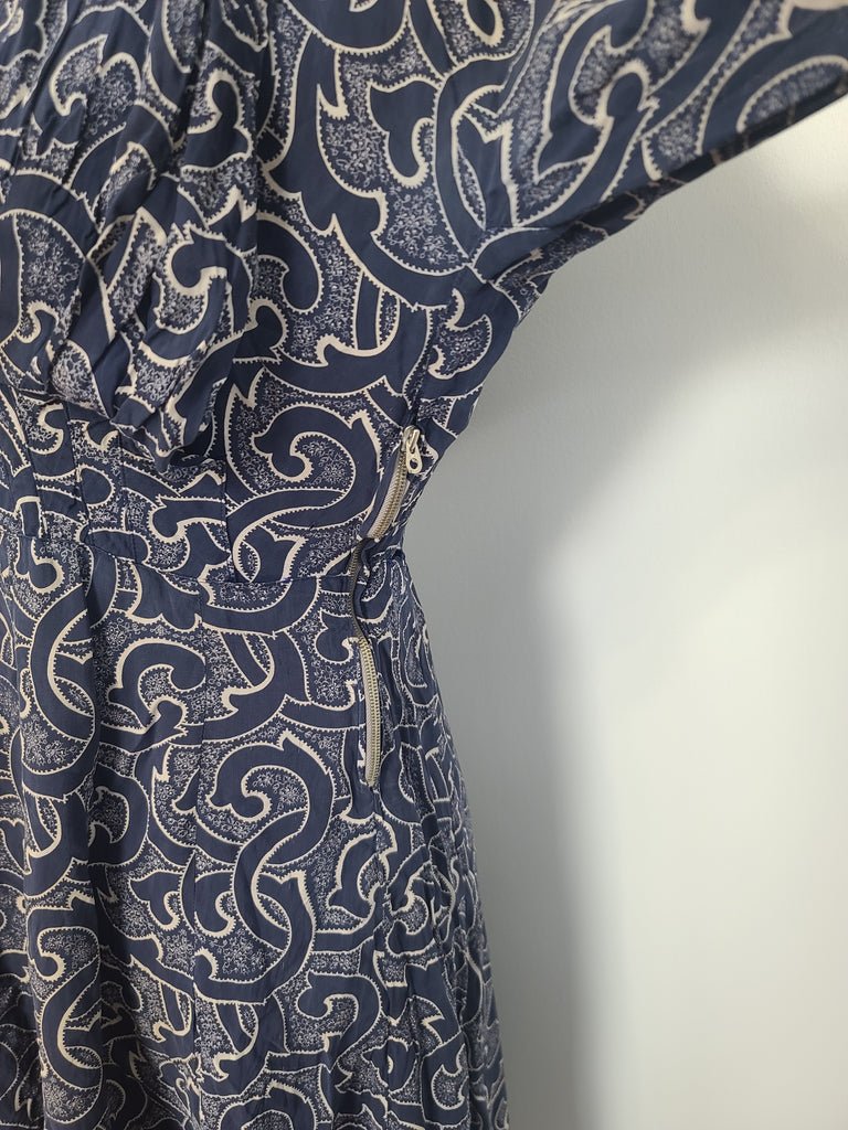 German Print Dress DRP Zipper Handmade(B-37' W-29.5' H-43') — image 9