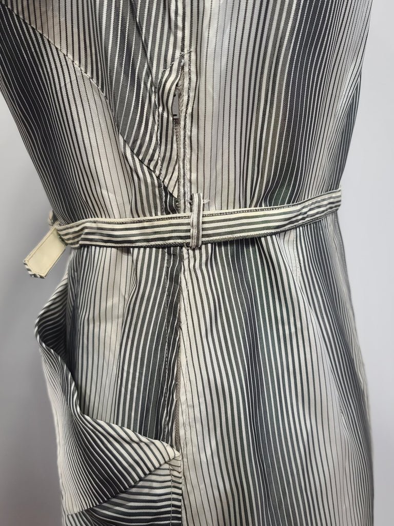 Black and White Stripe Dress(B-35' W-29' H-37') — image 14