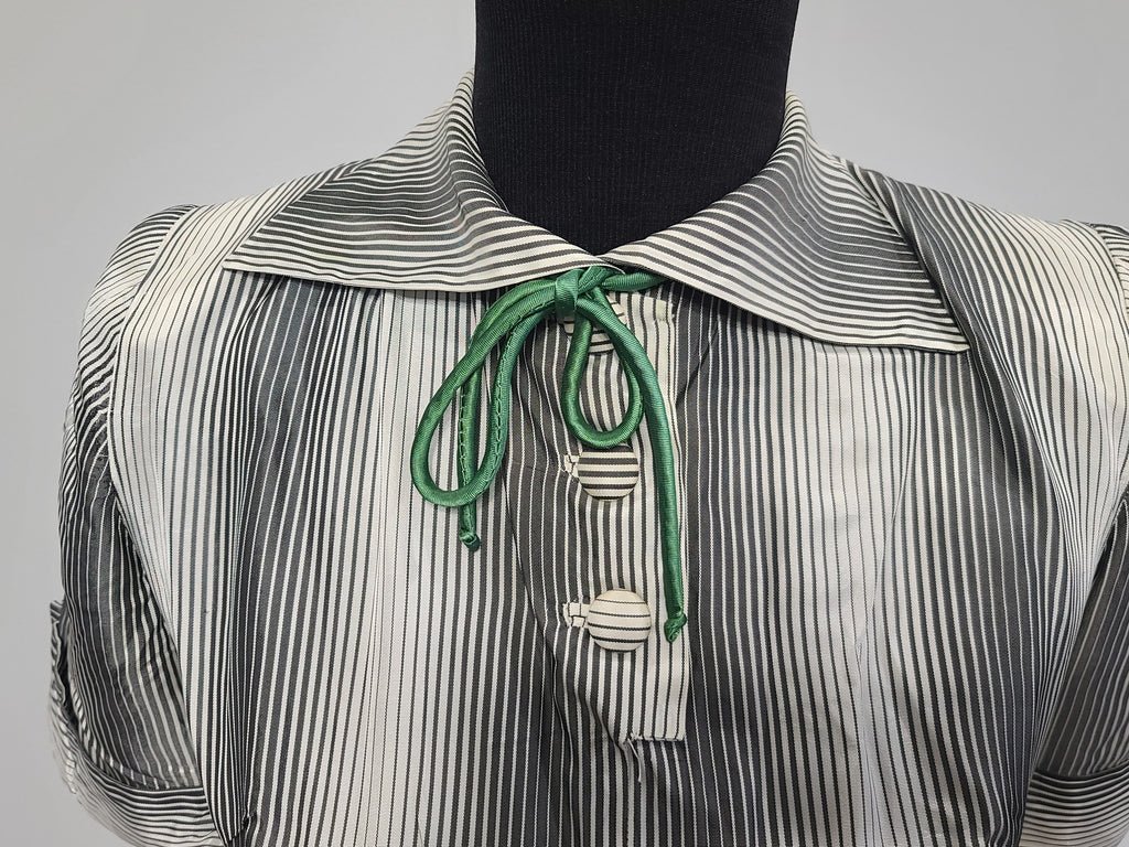 Black and White Stripe Dress(B-35' W-29' H-37') — image 6