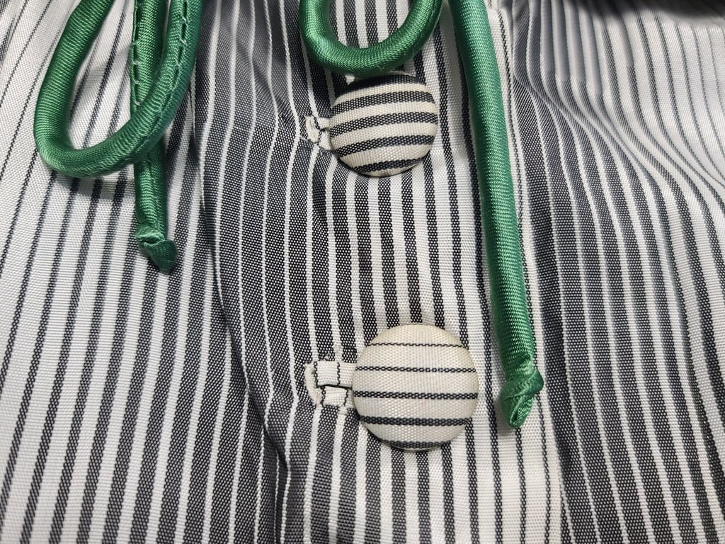 Black and White Stripe Dress(B-35' W-29' H-37') — image 9