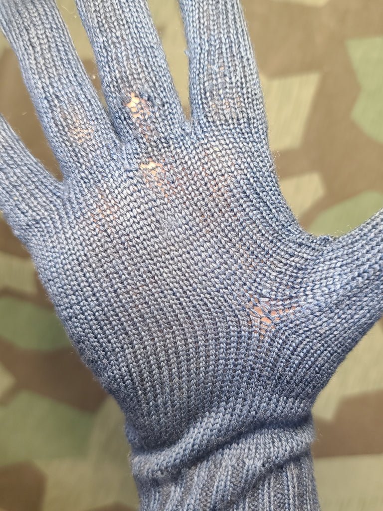 German Flower Winter Gloves — image 11