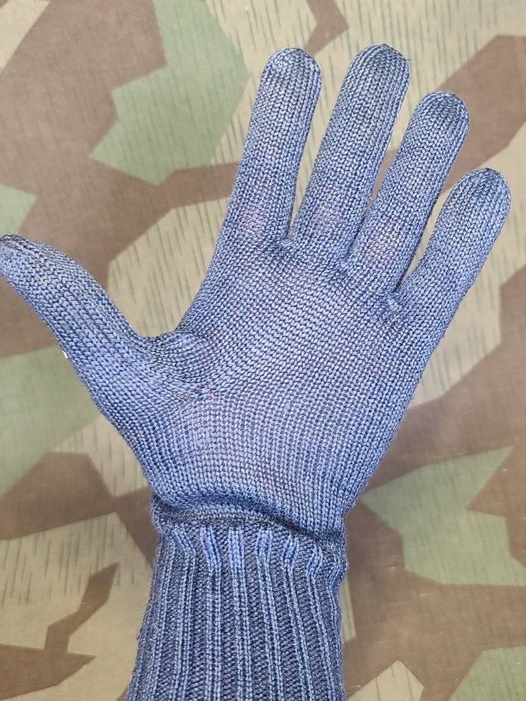 German Flower Winter Gloves — image 12