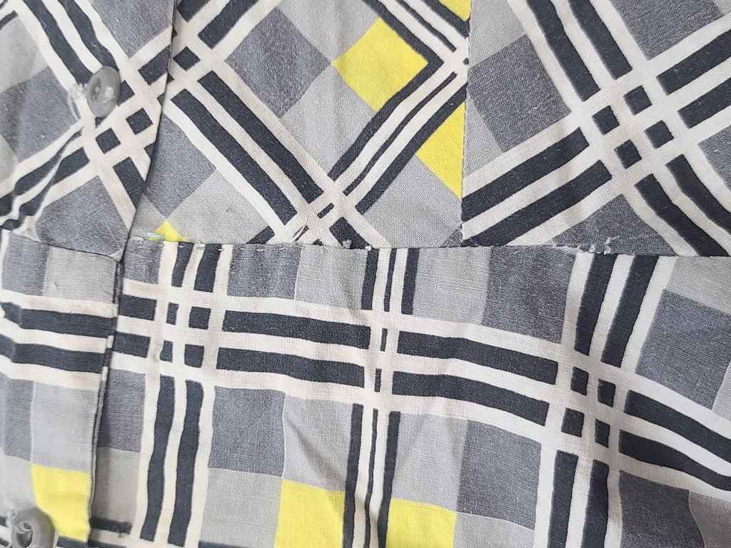 Gray and Yellow Plaid Dress(B-38' W-29' H-34') — image 18