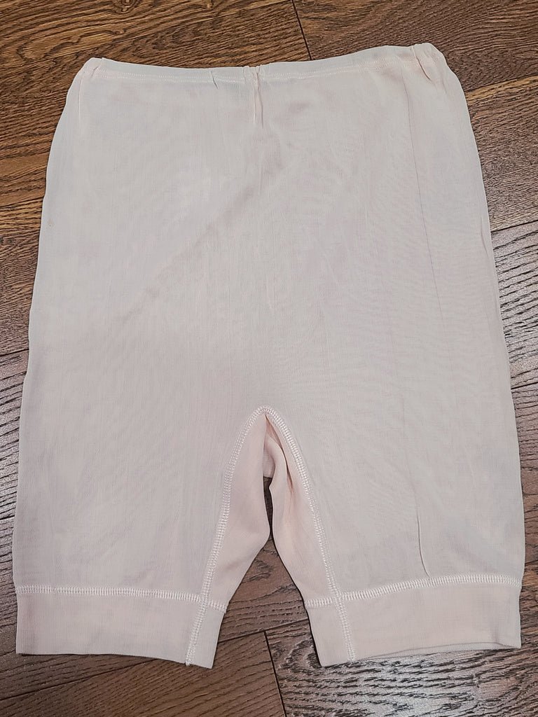 German Pink Lingerie Set: Top and Shorts (Small/Medium) — image 12