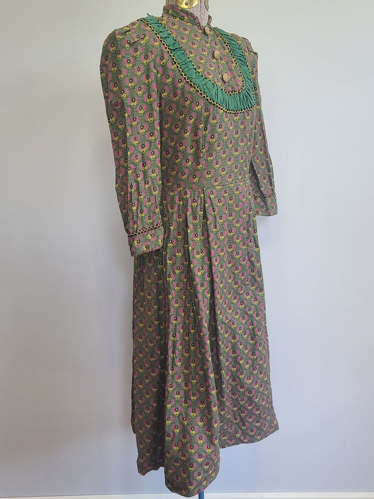German Print Dirndl Dress(B-34' W-27.5' H-42') — image 4