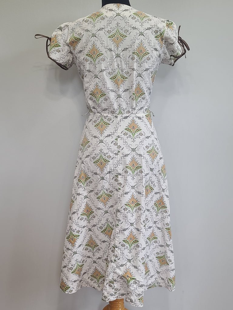 Abstract Flower Print Button Down Dress(B-36' W-28.5' H-37') — image 3