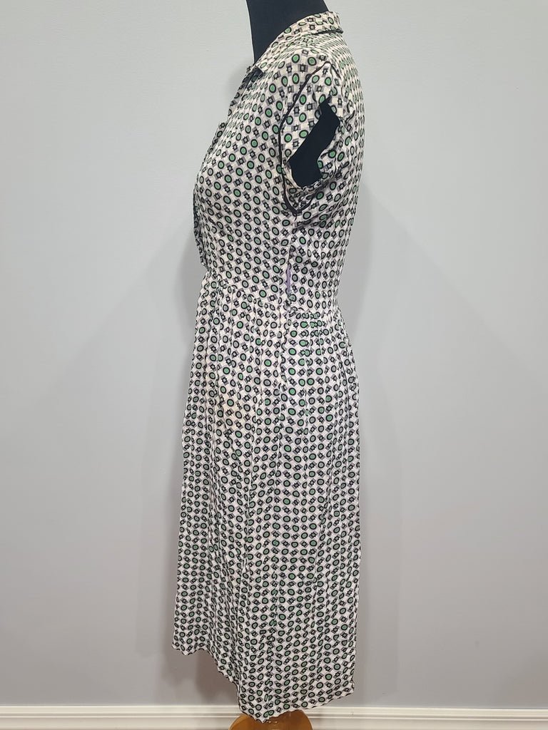 Green Print Dress (as-is)(B-33' W-27' H-37') — image 2