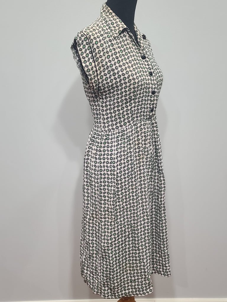 Green Print Dress (as-is)(B-33' W-27' H-37') — image 4