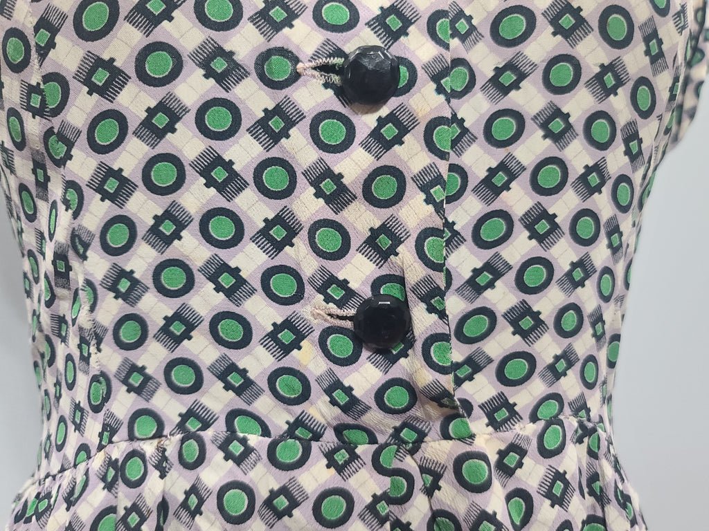 Green Print Dress (as-is)(B-33' W-27' H-37') — image 8