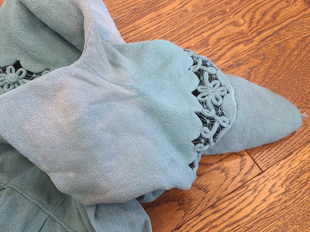 German Rayon Teal Dress(B-31.5' W-25' H-38') — image 25