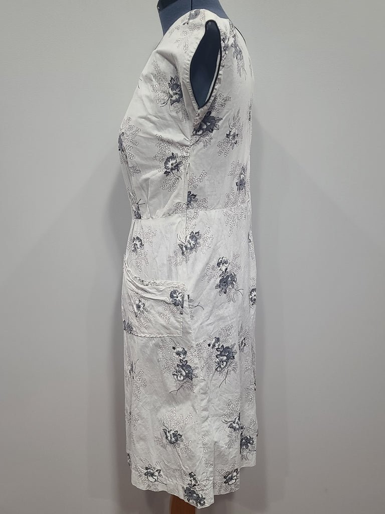 Flower Print Light Blue Dress(B-40' W-35' H-43') — image 2