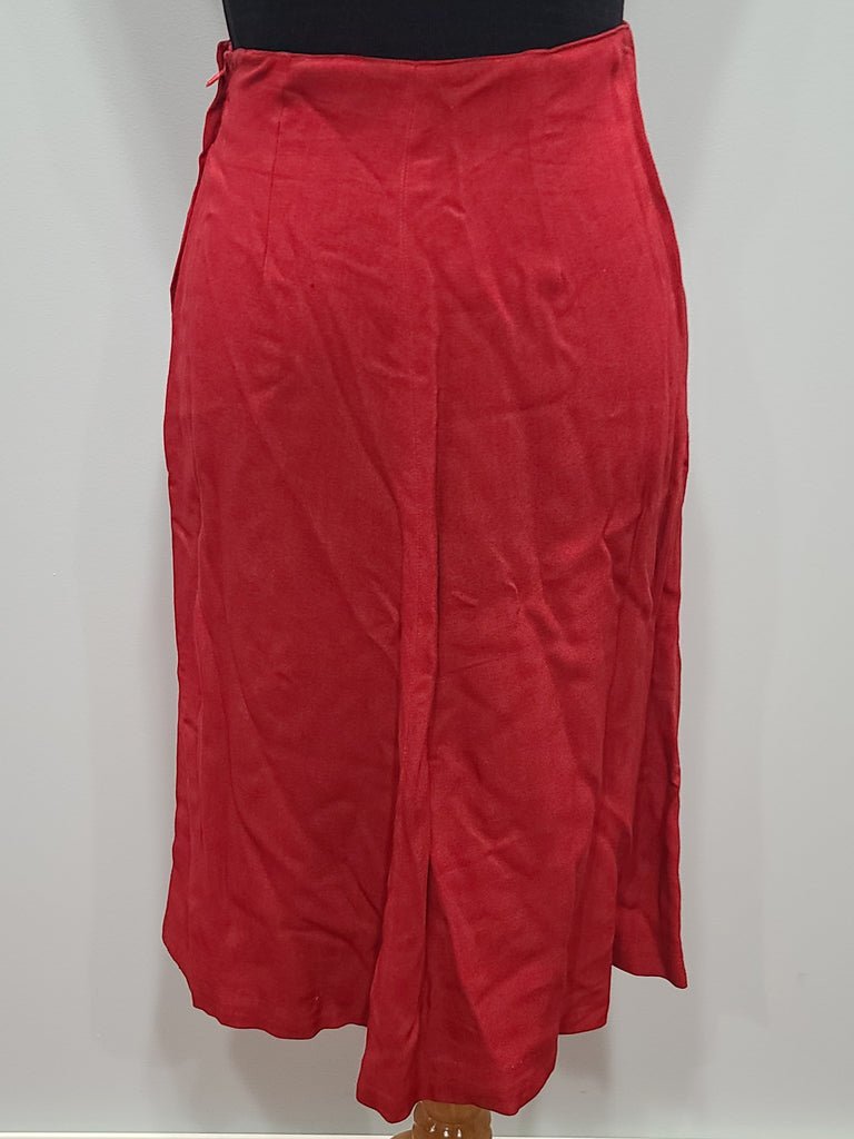 Red Skirt Suit(B-35' W-25.75' H-36') — image 16