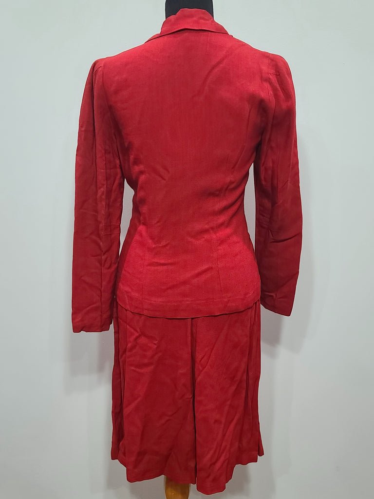 Red Skirt Suit(B-35' W-25.75' H-36') — image 3