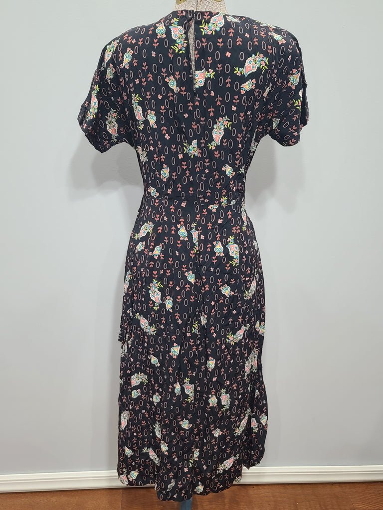 Flower and Leaf Print Cold Rayon Dress(B-36' W-28' H-37') — image 3