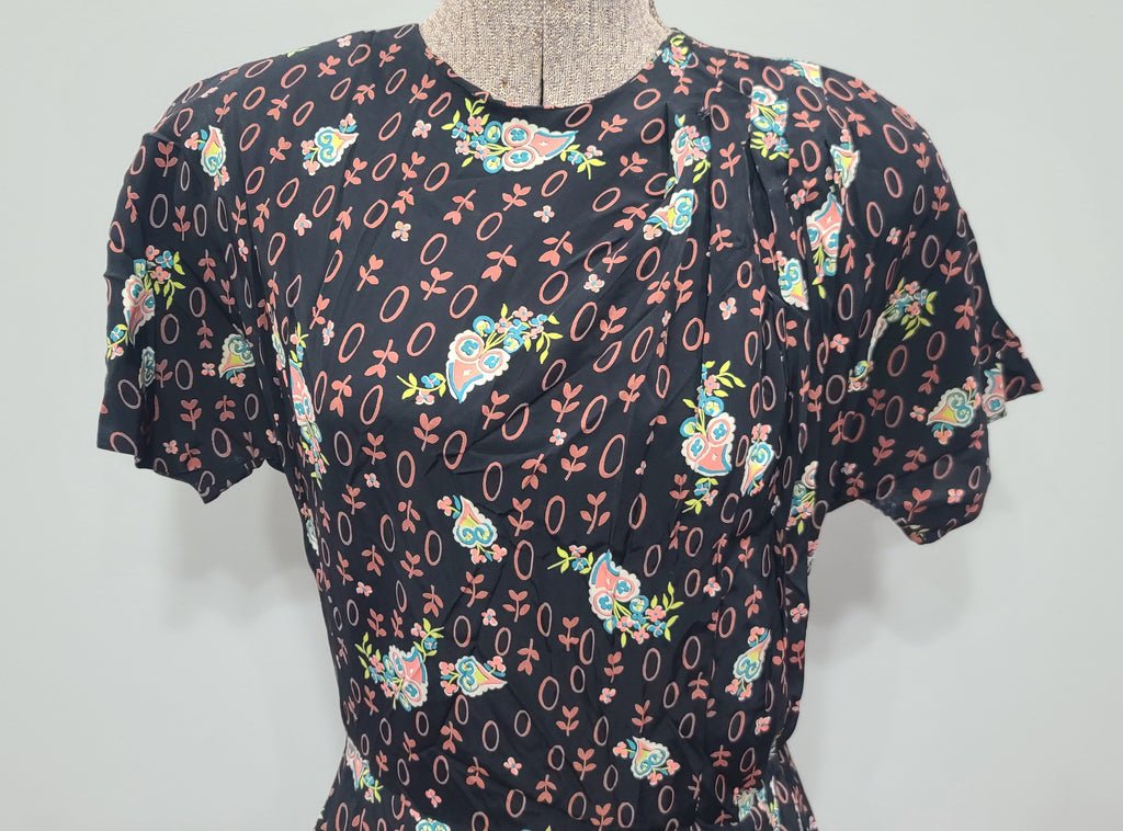 Flower and Leaf Print Cold Rayon Dress(B-36' W-28' H-37') — image 5