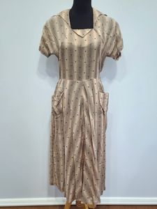 Brown Tan Stripe Dress(B-38' W-28' H-40')