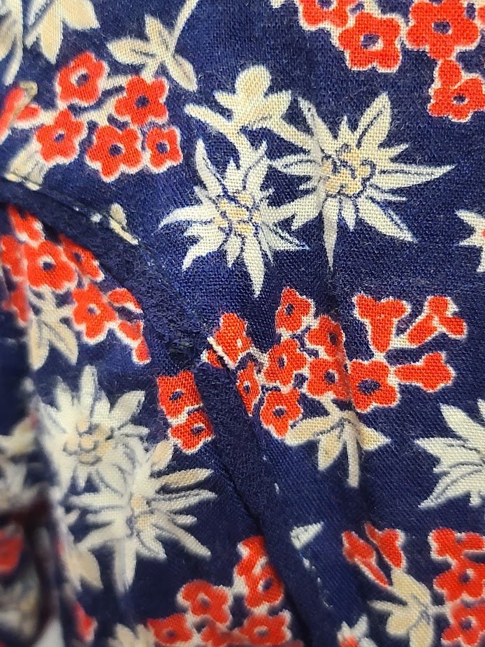 German Edelweiss Print Dress(B-35' W- 27.5') — image 13